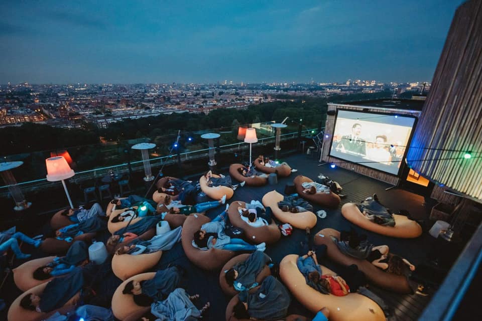 Cine de verano en la azotea del Hotel Leonardo Rembrandtplein. Foto: Cortesía de Rooftop Movie Nights
